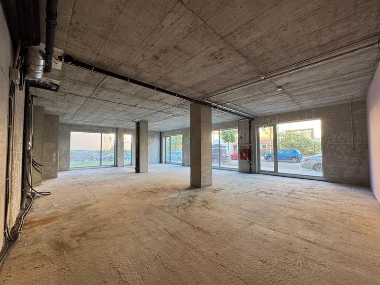 Spatiu comercial de vanzare, imobil nou, zona Plopilor/Manastur - 1