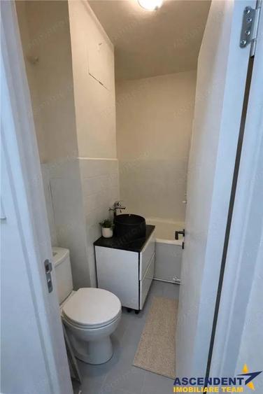 Garsoniera decomandata, Tractorul, Brasov - 3