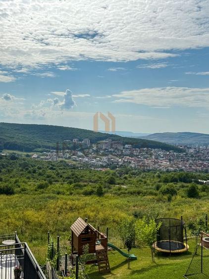 Casa insiruita cu finisaje moderne in cartierul Europa! - 11