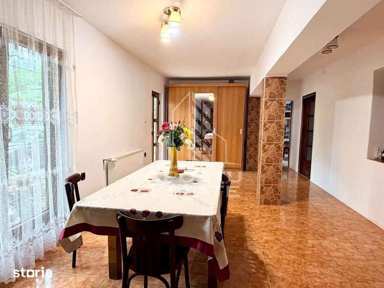 Casă cu 5 camere cu Teren 2890 Mp în Fratelia