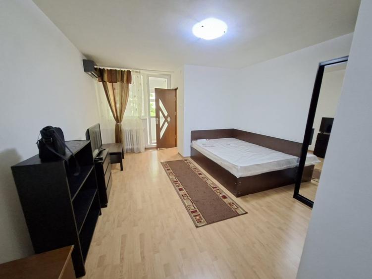 Obor, Colentina, Teiul Doamnei vav Sectia 7 Politie - 1