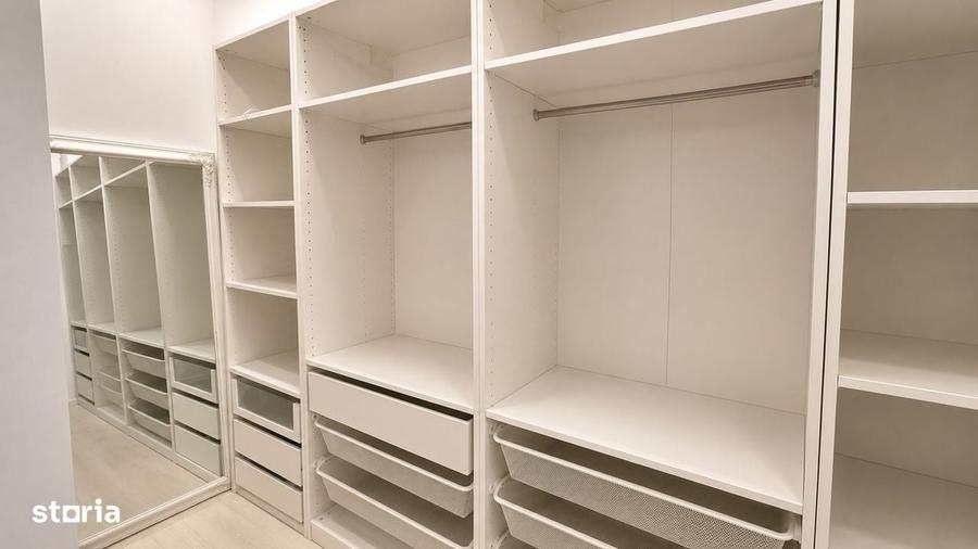 Apartament cu 4 camere în Tractorul