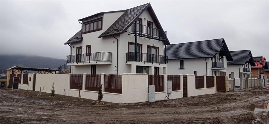 Vila  de 9 camere , zona Sanpetru - 5