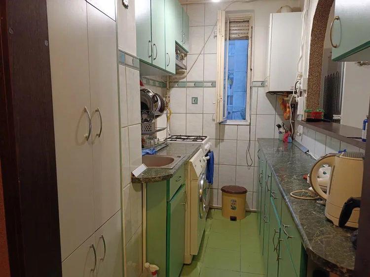 Rovinari - Apartament 3 camere - Strada Rovinari - 2