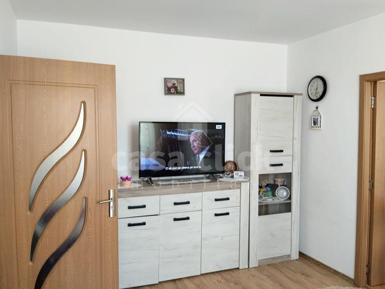 Apartament 3 camere, Micro 19, etaj 2 – mobilat complet - 1