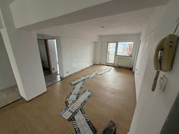 Apartament 3 camere renovat, 2 bai, living open-space - zona Regele Ferdinand