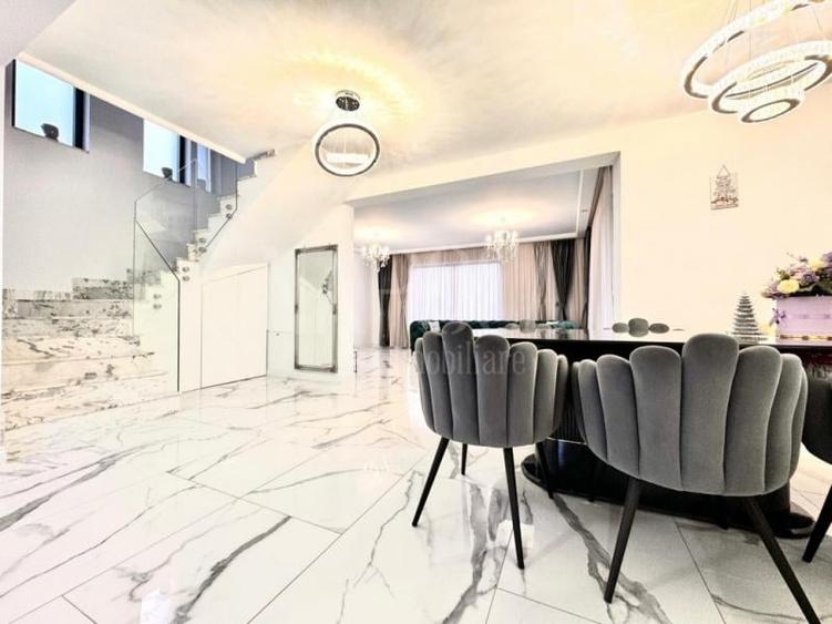 Casa 4 camere de vanzare in Dezmir - 1