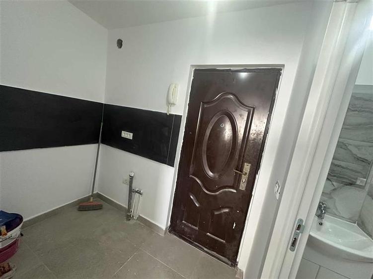 Bloc izolat aproape de Agronomie etaj 2 - 3