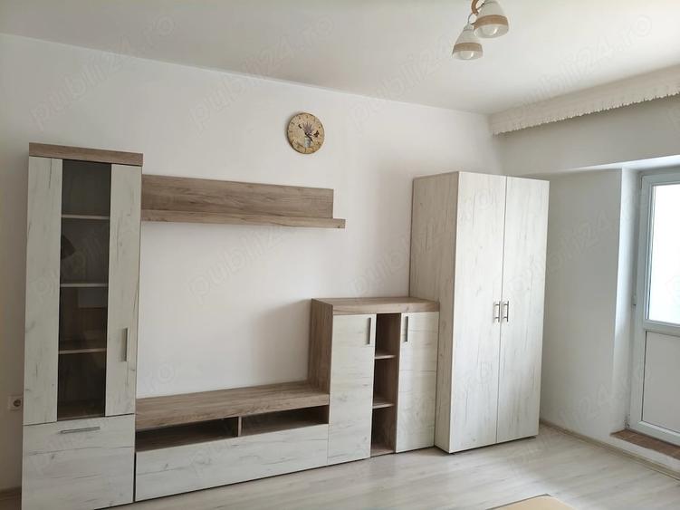 Garsonieră decomandată în Gară