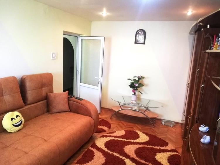 Vanzare 3 camere - Imobiliare MAXICONFORT - 1