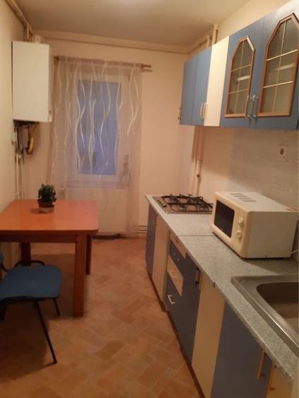 Inchiriez apartament doua camere - 4