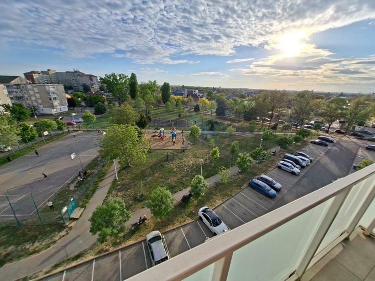 Inchiriez Apartament cu 4 camere Prima Onestilor - 8