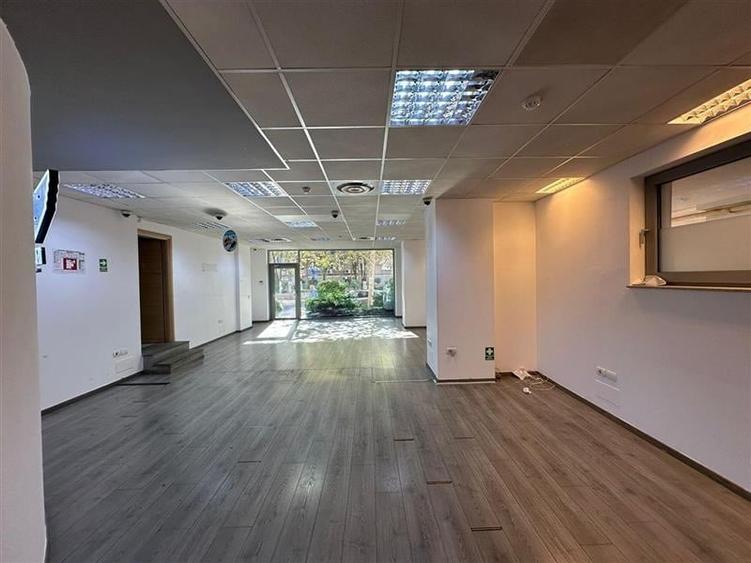 Birouri in cladirea Domus II Office Building - 4