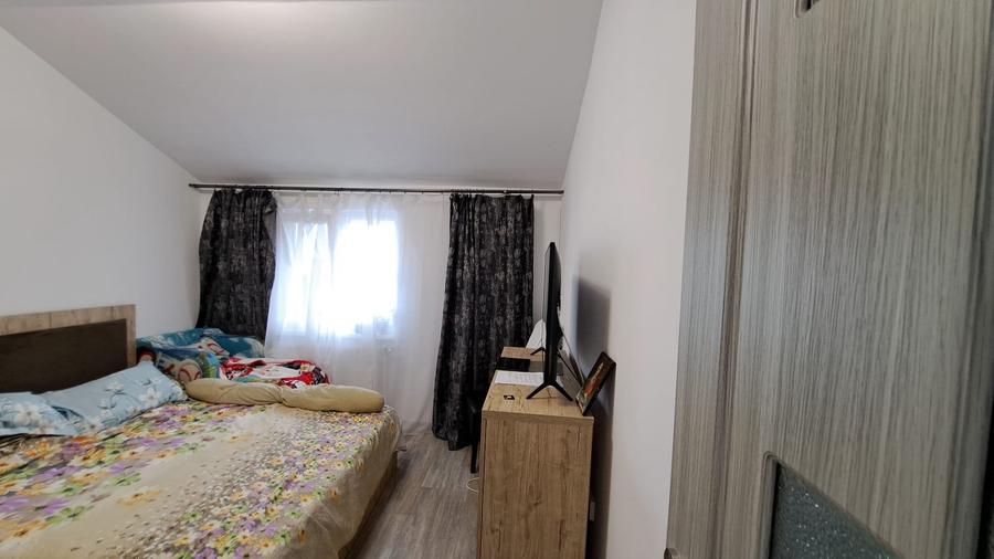 Km 5 Apartament 2 camere decomandat, la Mansarda 48 mp.incalzire pe gaze, liber - 7