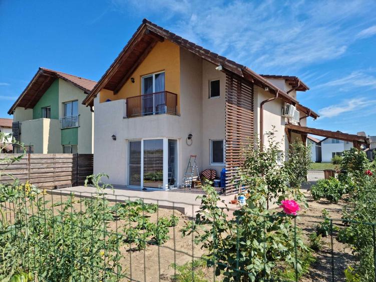 Casa de vanzare in Via Carmina,Arad. - 2