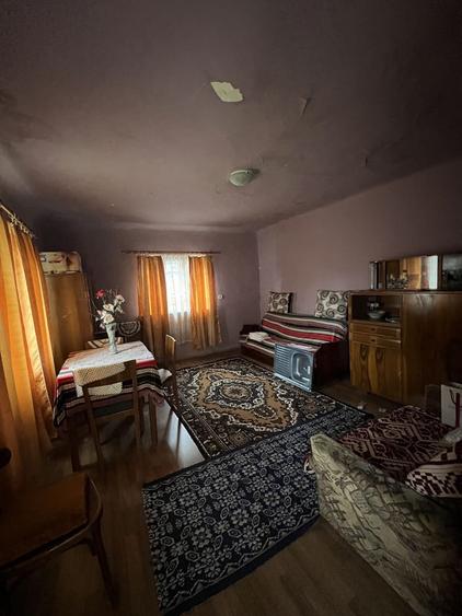 Casa de vanzare . - 4