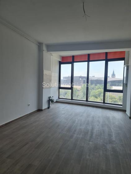 Birou de inchiriat - Bloc Nou - Centru - SRI