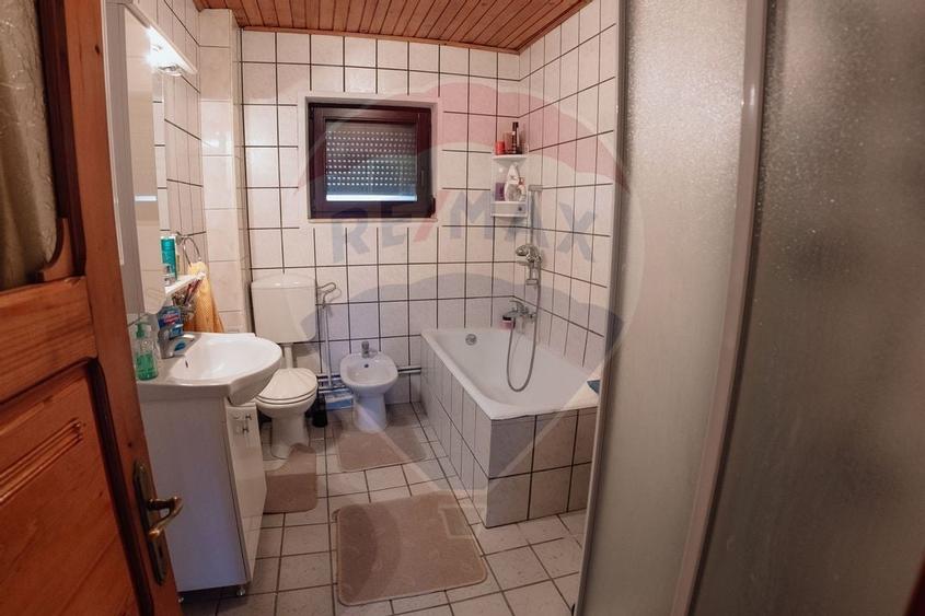 Casă / Vilă în zona Gura Humorului - 13