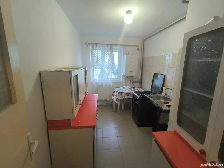 Apartament cu 2 camere decomandat în Sud