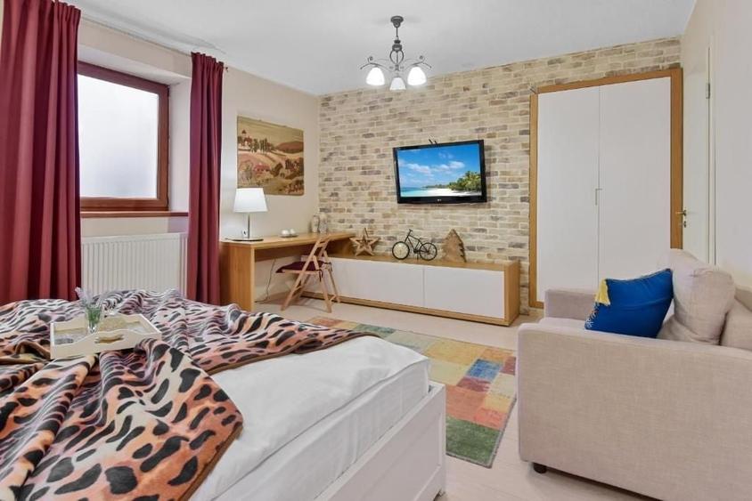 Garsonieră pretabilă pentru regim hotelier — Centru Istoric, Brașov - 2