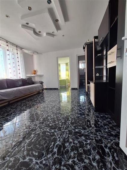 APARTAMENT 2 CAMERE DE VANZARE ONESTI - 1