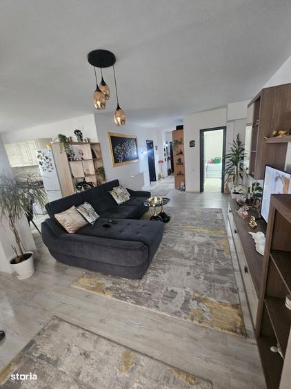 Apartament 3 camere, living plus terasa, parter, zona Nord . - 1