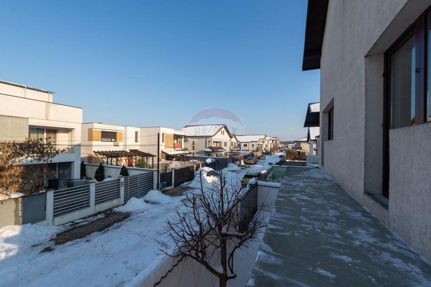 Vila deosebita P+1+M de vanzare Pantelimon - Padurea Cernica - 39