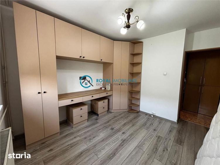 Royal Imobiliare - Vanzare Apartament 3 camere zona 9 Mai - 7