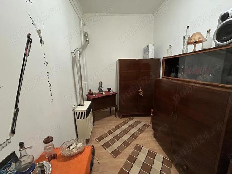 Vand apart.2 camere central,parter inalt, str.Cozia,langa biserica Evrei si scoala gen.,st.114 mp. - 5