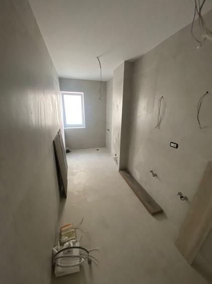 Nou.  62 mp utili. Gradina proprie 22 mp.. 3 parcari acoperite. Zona Braytim. - 15