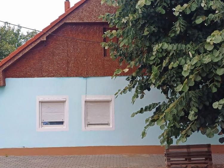 Imobil compus din doua corpuri in Chisineu Cris - 7