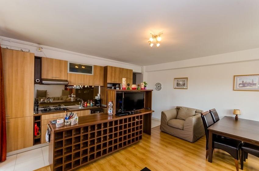 Apartament 3 camere cu garaj, et 2, bloc tip vila, zona Sub Arini - 2