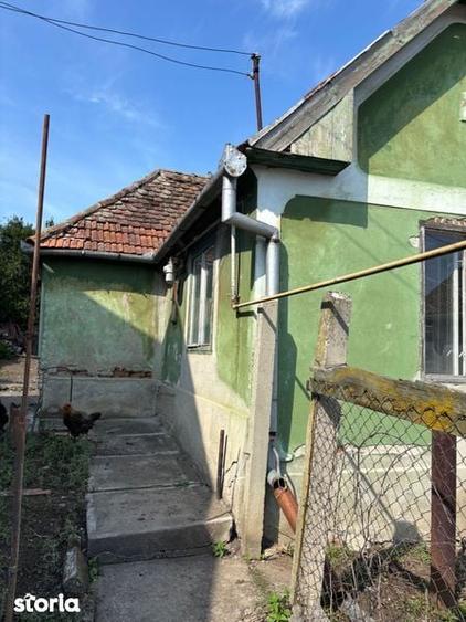 Casa la tara pt renovare - 2