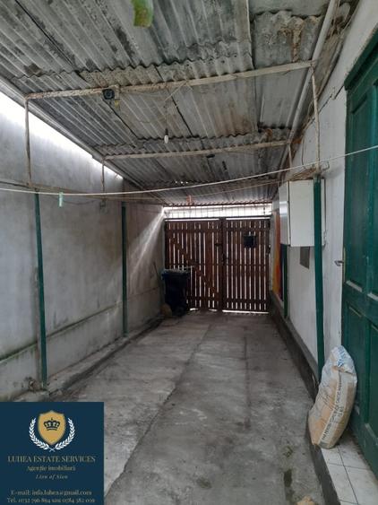 Reșița - Casă cu 3 camere, atelier și seră - 8