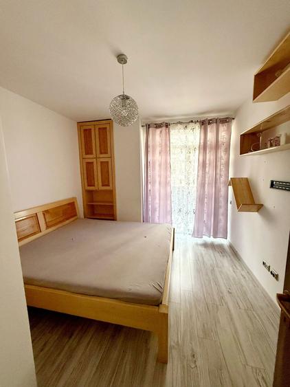 P.F. Inchiriez ap. cu 3 camere Soporului - 1