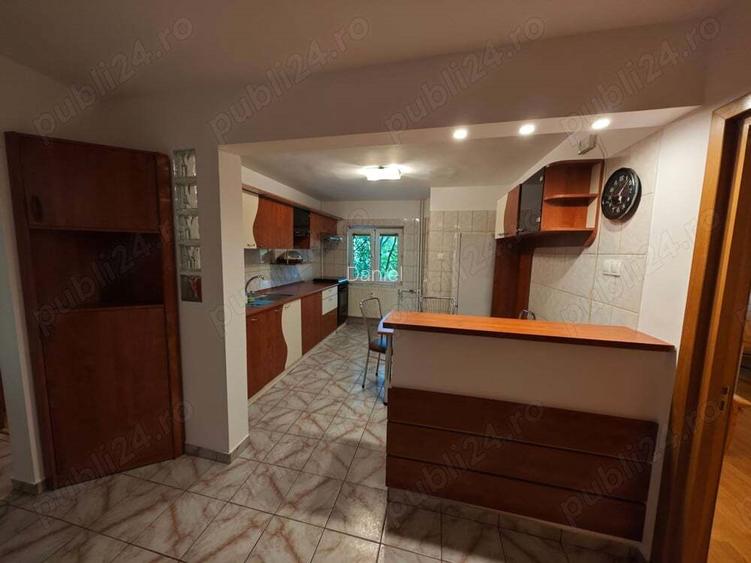 Apartament decomandat 3 camere Militari Uverturii Masca (600Eur, proprietar) Apartament decomandat 3 camere Militari Uverturii Masca (600Eur, proprietar)