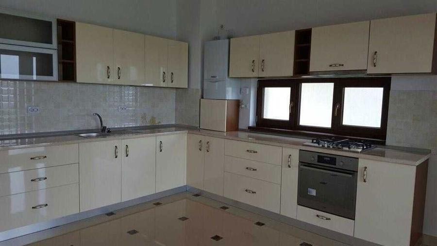 Casa individuala,teren 800mp!!! - 1