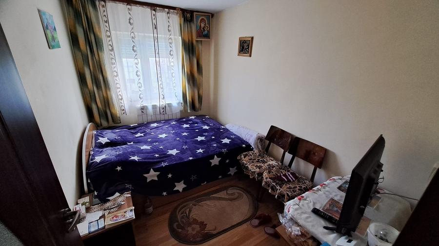 Apartament cu 3 camere decomandat-Micro 16 - 3