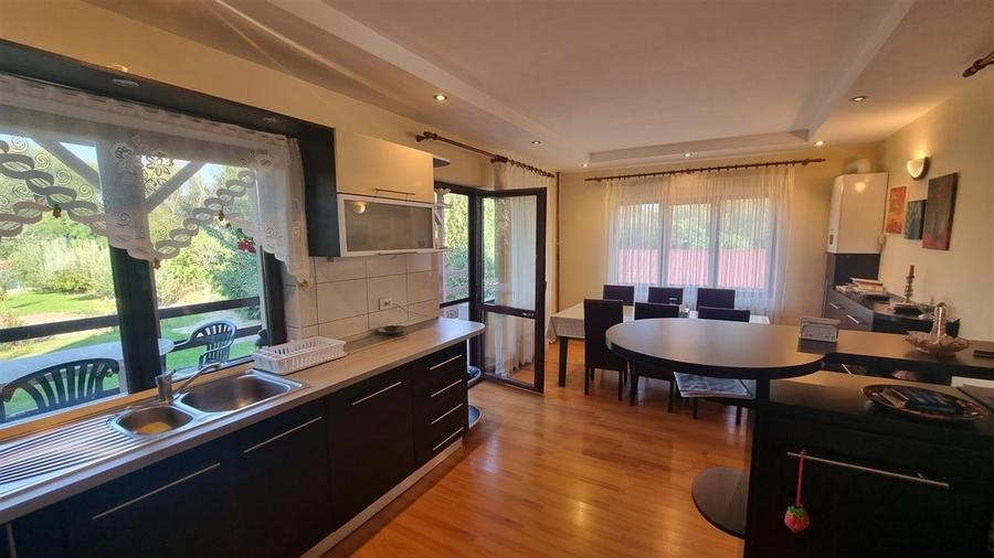 Vila de 8 camere zona centrala Stupini Brasov - 8