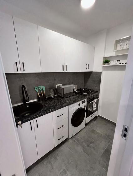 Inchiriez garsoniera Plaza Mall - 5