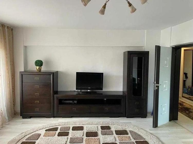 Apartament 4 camere, decomandat, etajul 2/8, zona Cug - 4