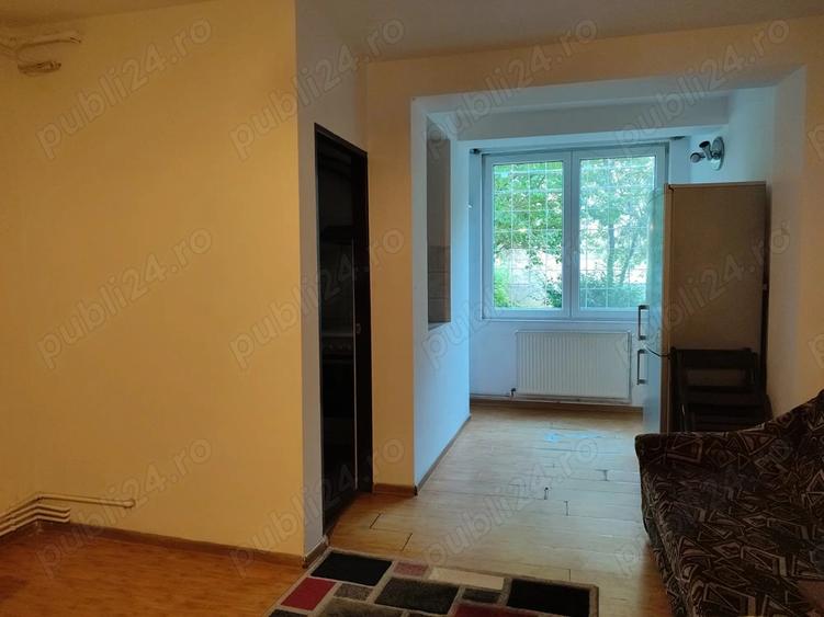 vand garsoniera pe Bd.-ul Independentei nr.24 - 1