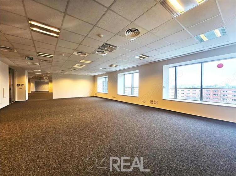 Riverside Tower - spatii langa metrou cu preturi de la 9 EUR + TVA - 10