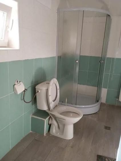 Pensiune de vanzare cu 15 camere cu baie proprie, suprafata utila 550 mp - 2