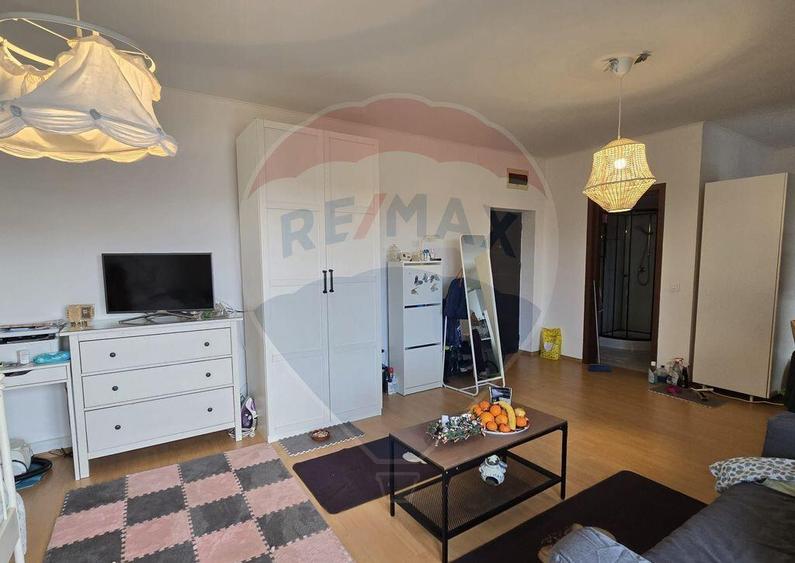 DE VANZARE Garsoniera in zona Nord - 13