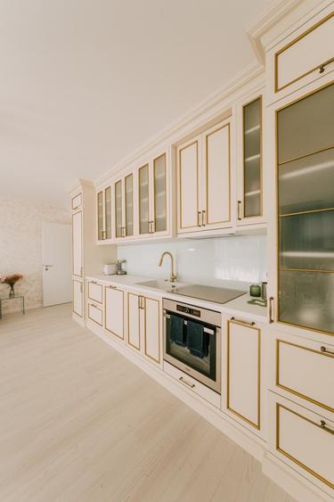 De vânzare un apartament  cu 3 camere în Brasov , zona Tractorul - 32