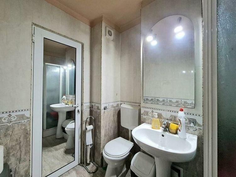 Spatiu birouri/comercial cu vitrina mare de 11 ml la B-dul Zizinului - 22