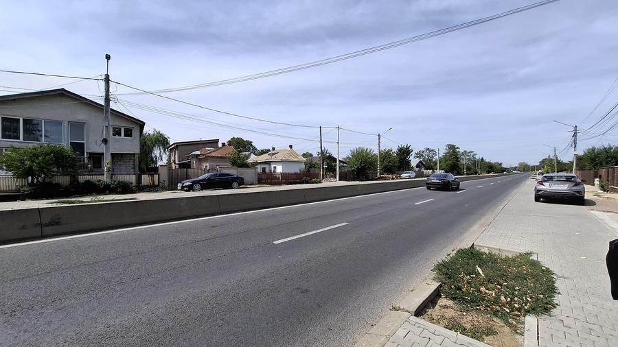 Stradal DN7, vila semifinisata, deschidere pe ambele capete - 2