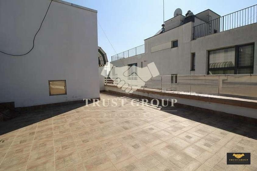 Apartament cu 5 camere decomandat în Grădina Icoanei