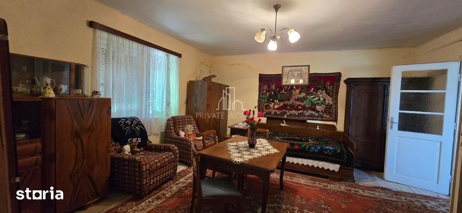 Casă cu 4 camere cu Teren 1093 Mp în Apold